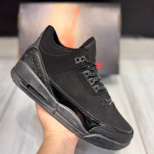 Air Jordan 3 Retro "Black Cat".