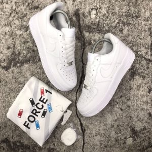 Nike Air Force 1 '07 Low 'Triple White'