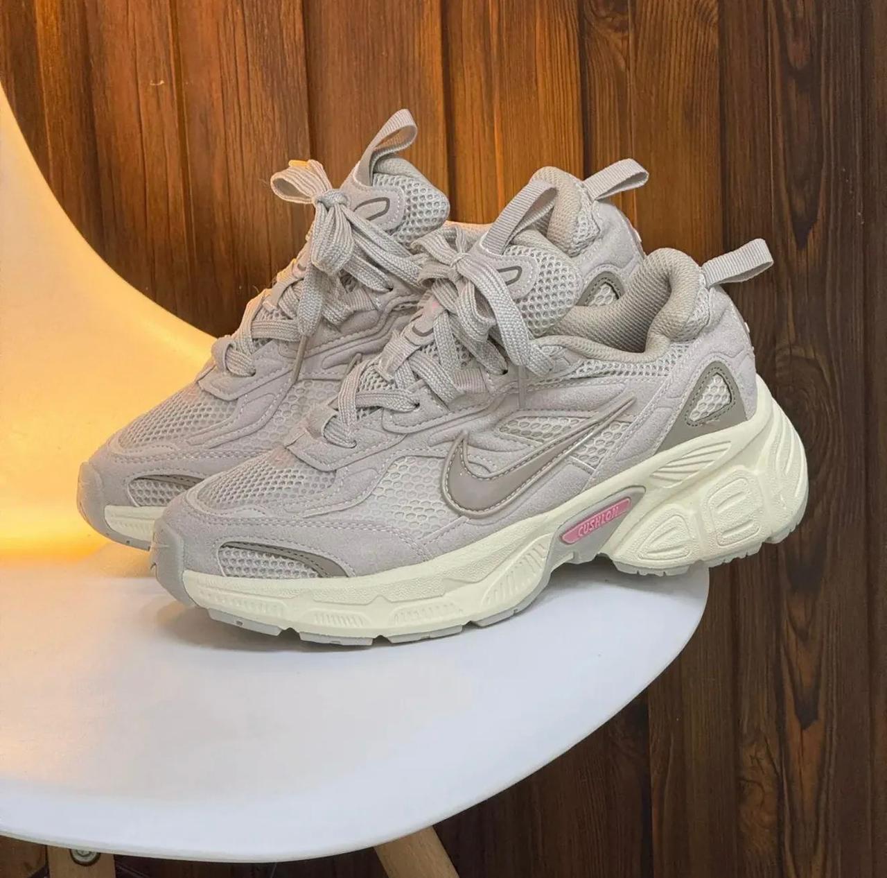 Nike V2K Run - Imagen 2