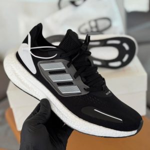 adidas Pureboost 22