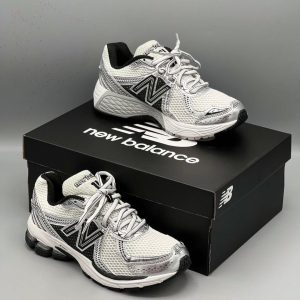 New Balance 860v2