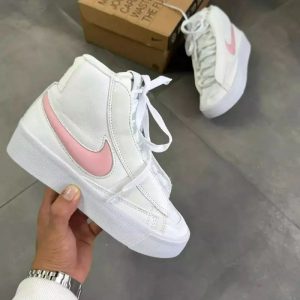 Nike Blazer Mid Victory