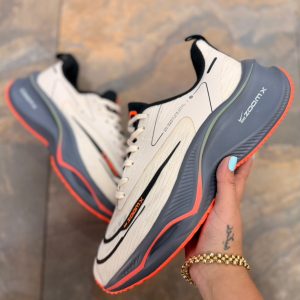 Nike Invincible 3 (2)