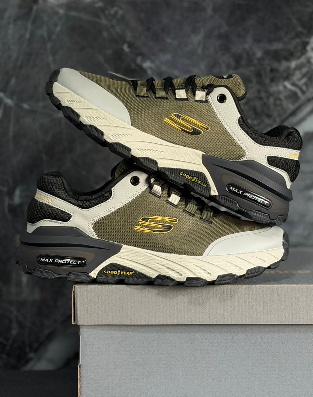 Skechers Max Protect - Fast Track