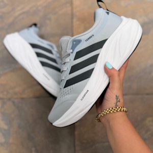 adidas Supernova Stride