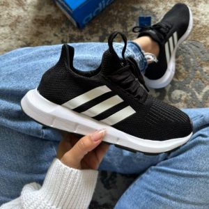 adidas Swift Run